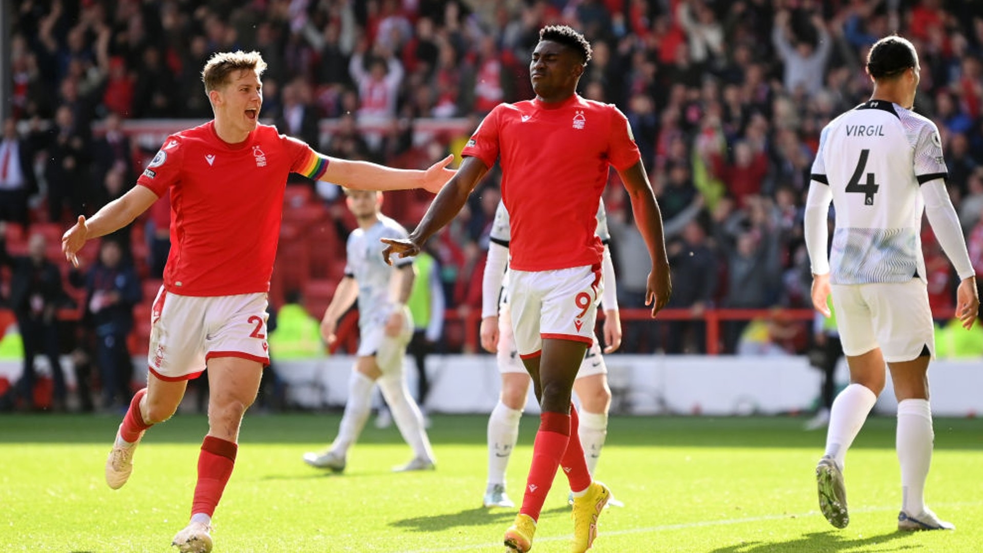 薩拉赫的表 薩拉赫的表